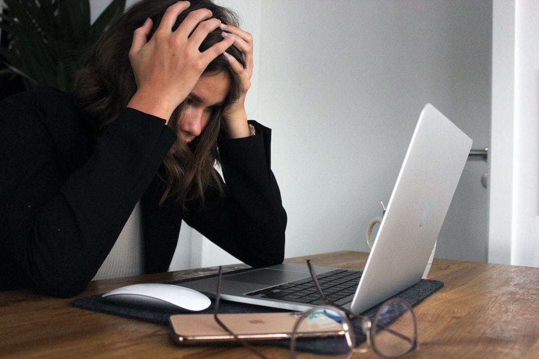Professionista in difficoltà per adempimenti normativi